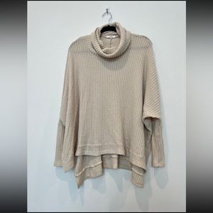 turtle neck tunic in beige very cute in leggings